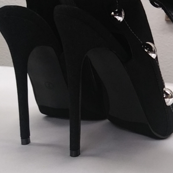 High Heel Bootie Shoes - Picture 5 of 5